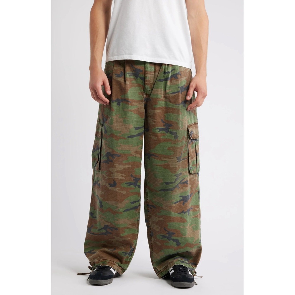 Elwood Baggy Camouflage Wide Leg Pants Men's Size 36 X 32